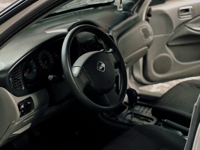 Серый Ниссан Альмера Классик, объемом двигателя 1.6 л и пробегом 250 тыс. км за 4300 $, фото 10 на Automoto.ua