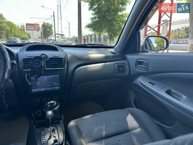 Серый Ниссан Альмера Классик, объемом двигателя 1.6 л и пробегом 158 тыс. км за 6200 $, фото 4 на Automoto.ua