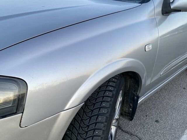 Серый Ниссан Альмера Классик, объемом двигателя 1.6 л и пробегом 231 тыс. км за 3600 $, фото 5 на Automoto.ua