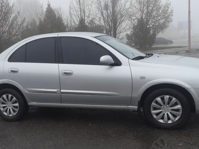 Серый Ниссан Альмера Классик, объемом двигателя 1.6 л и пробегом 186 тыс. км за 6200 $, фото 6 на Automoto.ua