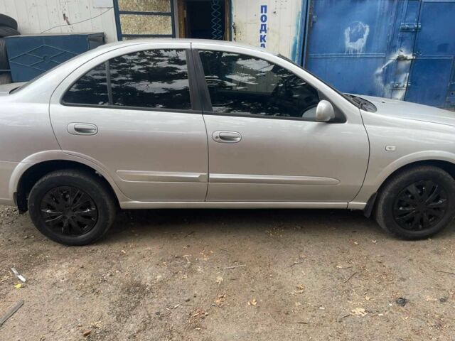 Серый Ниссан Альмера Классик, объемом двигателя 1.6 л и пробегом 160 тыс. км за 6300 $, фото 3 на Automoto.ua