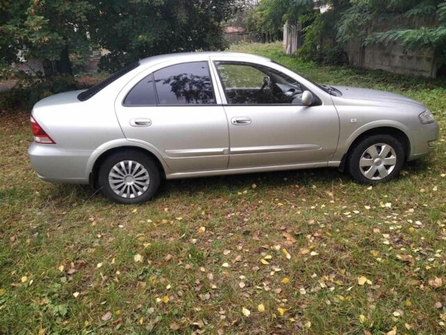 Сірий Ніссан Альмера Класік, об'ємом двигуна 1.6 л та пробігом 174 тис. км за 5600 $, фото 2 на Automoto.ua