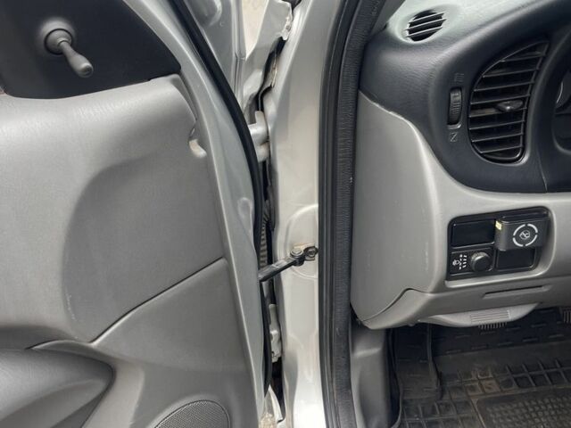 Серый Ниссан Альмера Классик, объемом двигателя 1.6 л и пробегом 131 тыс. км за 5100 $, фото 10 на Automoto.ua