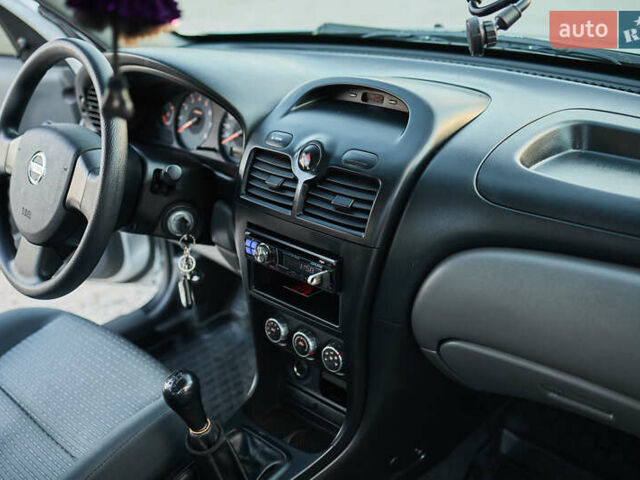 Серый Ниссан Альмера Классик, объемом двигателя 1.6 л и пробегом 69 тыс. км за 7400 $, фото 16 на Automoto.ua