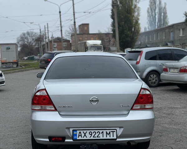 Сірий Ніссан Альмера Класік, об'ємом двигуна 1.6 л та пробігом 78 тис. км за 6500 $, фото 3 на Automoto.ua