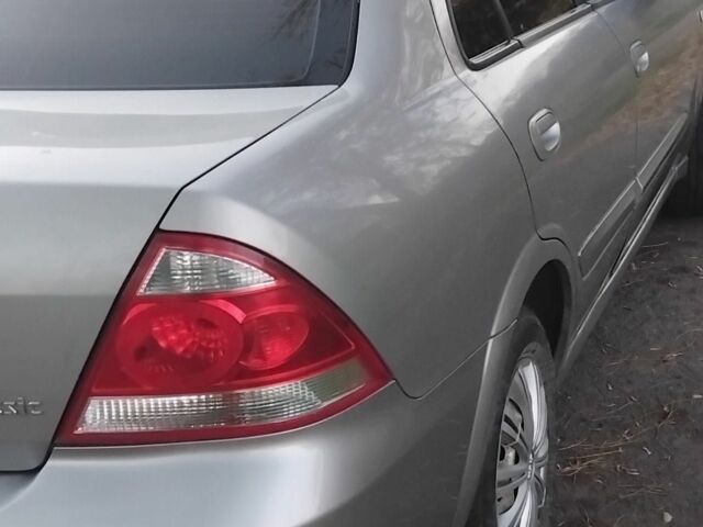 Серый Ниссан Альмера Классик, объемом двигателя 1.6 л и пробегом 190 тыс. км за 4600 $, фото 2 на Automoto.ua