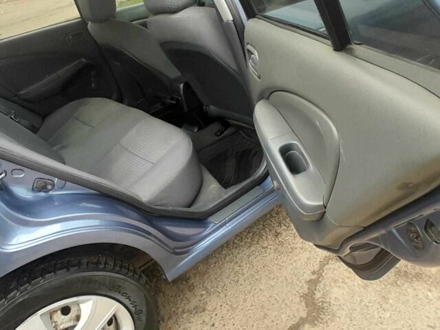 Синий Ниссан Альмера Классик, объемом двигателя 1.6 л и пробегом 280 тыс. км за 3400 $, фото 11 на Automoto.ua