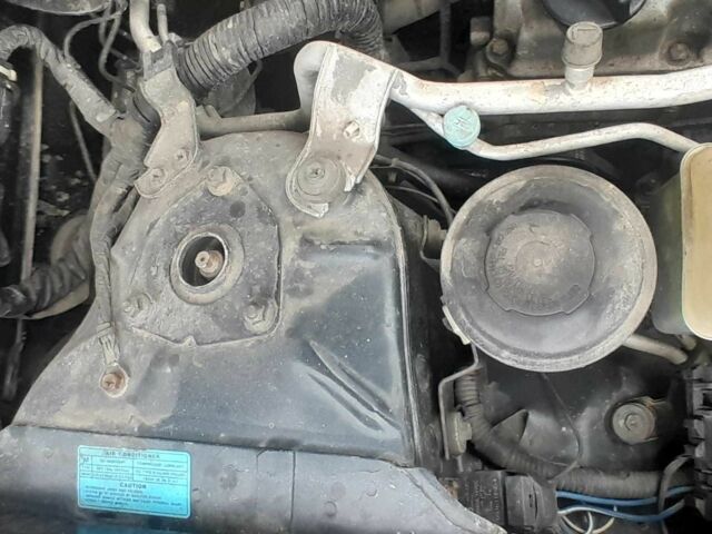 Синий Ниссан Альмера Классик, объемом двигателя 1.6 л и пробегом 280 тыс. км за 3400 $, фото 15 на Automoto.ua