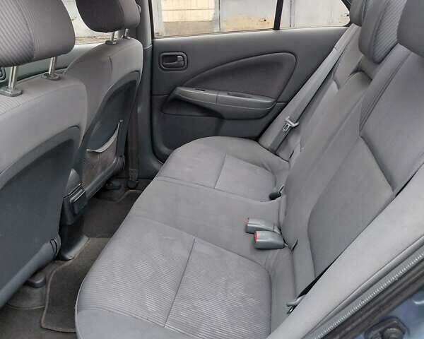 Синий Ниссан Альмера Классик, объемом двигателя 1.6 л и пробегом 218 тыс. км за 4800 $, фото 19 на Automoto.ua