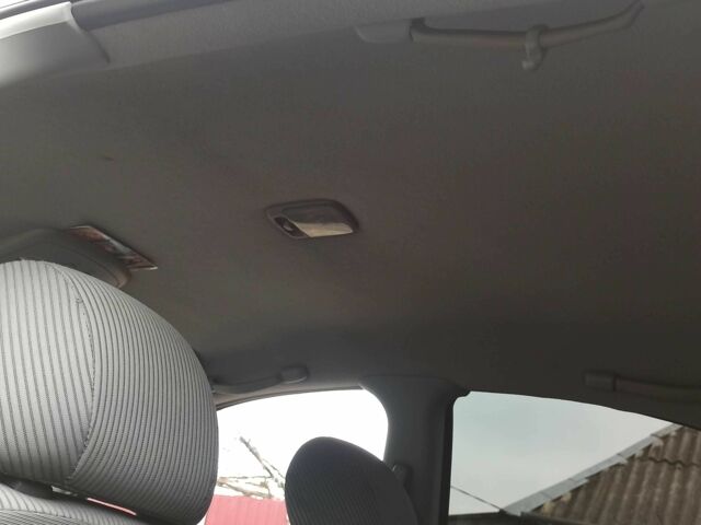 Синий Ниссан Альмера Классик, объемом двигателя 1.6 л и пробегом 211 тыс. км за 3700 $, фото 7 на Automoto.ua