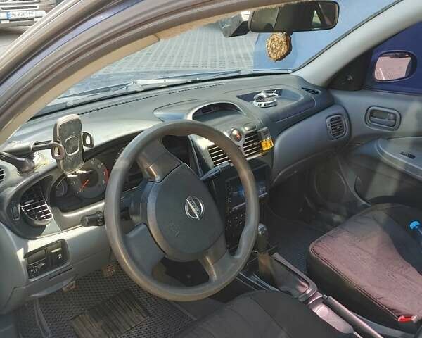 Синий Ниссан Альмера Классик, объемом двигателя 1.6 л и пробегом 230 тыс. км за 4300 $, фото 6 на Automoto.ua