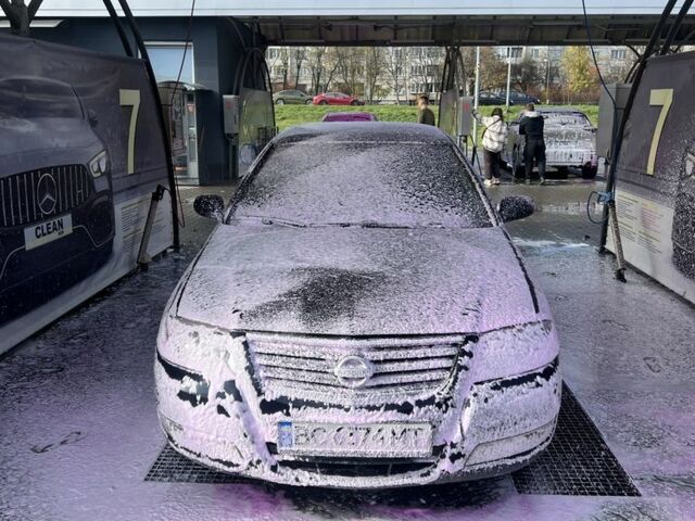 Синий Ниссан Альмера Классик, объемом двигателя 1.6 л и пробегом 320 тыс. км за 3000 $, фото 5 на Automoto.ua