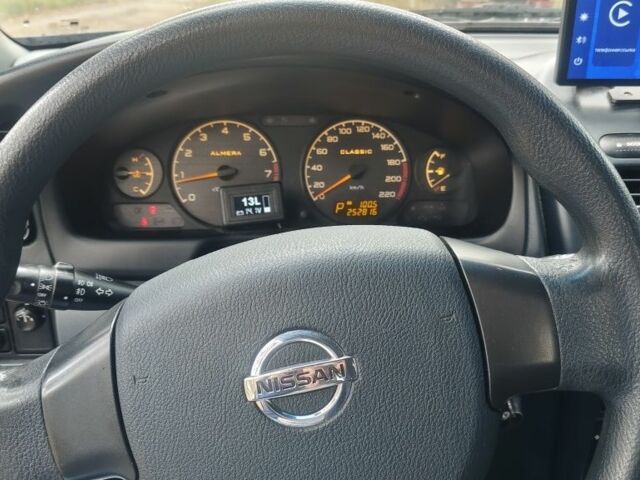 Синий Ниссан Альмера Классик, объемом двигателя 1.6 л и пробегом 252 тыс. км за 4100 $, фото 8 на Automoto.ua