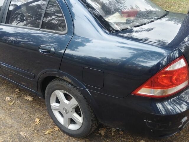 Синий Ниссан Альмера Классик, объемом двигателя 1.6 л и пробегом 252 тыс. км за 4100 $, фото 3 на Automoto.ua