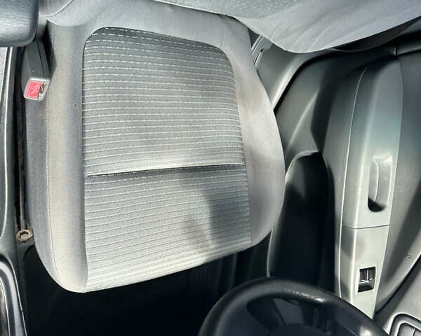 Синій Ніссан Альмера Класік, об'ємом двигуна 0 л та пробігом 213 тис. км за 5000 $, фото 8 на Automoto.ua