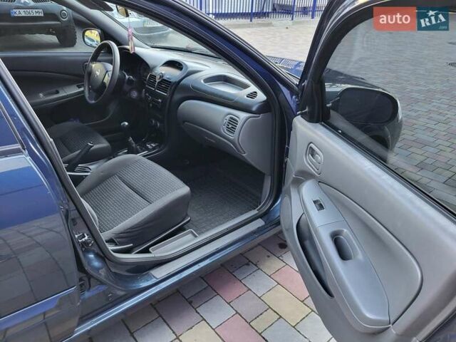 Синий Ниссан Альмера Классик, объемом двигателя 1.6 л и пробегом 150 тыс. км за 4900 $, фото 1 на Automoto.ua