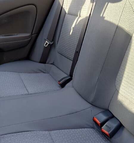 Синий Ниссан Альмера Классик, объемом двигателя 1.6 л и пробегом 25 тыс. км за 7800 $, фото 4 на Automoto.ua