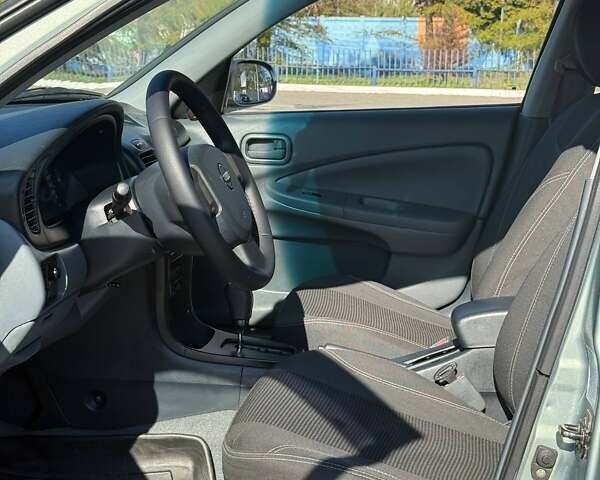 Зеленый Ниссан Альмера Классик, объемом двигателя 1.6 л и пробегом 130 тыс. км за 5800 $, фото 5 на Automoto.ua
