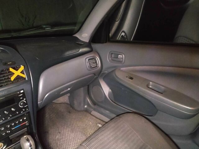 Зелений Ніссан Альмера Класік, об'ємом двигуна 1.6 л та пробігом 230 тис. км за 4999 $, фото 5 на Automoto.ua