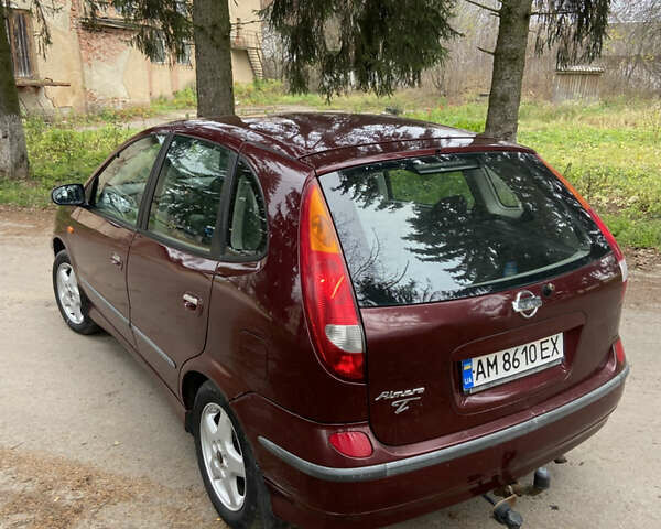Красный Ниссан Альмера Тино, объемом двигателя 1.77 л и пробегом 226 тыс. км за 3552 $, фото 10 на Automoto.ua