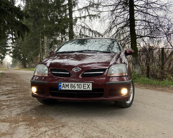 Красный Ниссан Альмера Тино, объемом двигателя 1.77 л и пробегом 226 тыс. км за 3552 $, фото 3 на Automoto.ua