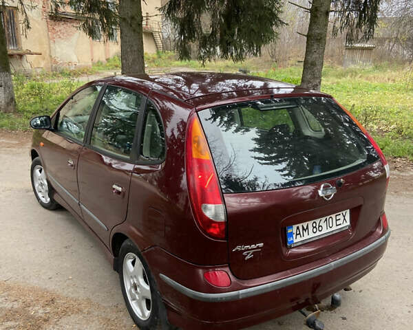 Красный Ниссан Альмера Тино, объемом двигателя 1.77 л и пробегом 226 тыс. км за 3552 $, фото 6 на Automoto.ua