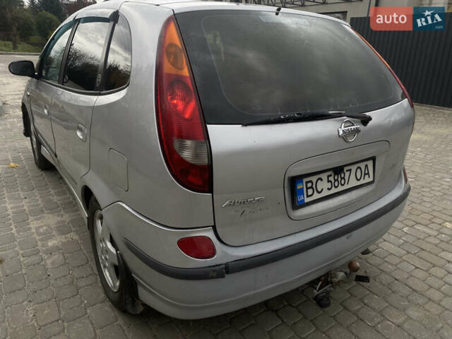 Серый Ниссан Альмера Тино, объемом двигателя 2.2 л и пробегом 266 тыс. км за 2650 $, фото 5 на Automoto.ua