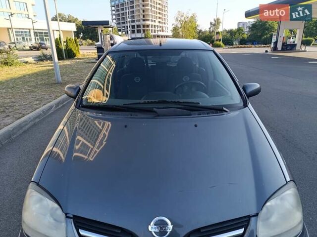 Серый Ниссан Альмера Тино, объемом двигателя 2.18 л и пробегом 277 тыс. км за 3500 $, фото 7 на Automoto.ua