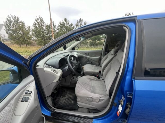 Синій Ніссан Альмера Тіна, об'ємом двигуна 2.2 л та пробігом 245 тис. км за 3100 $, фото 7 на Automoto.ua