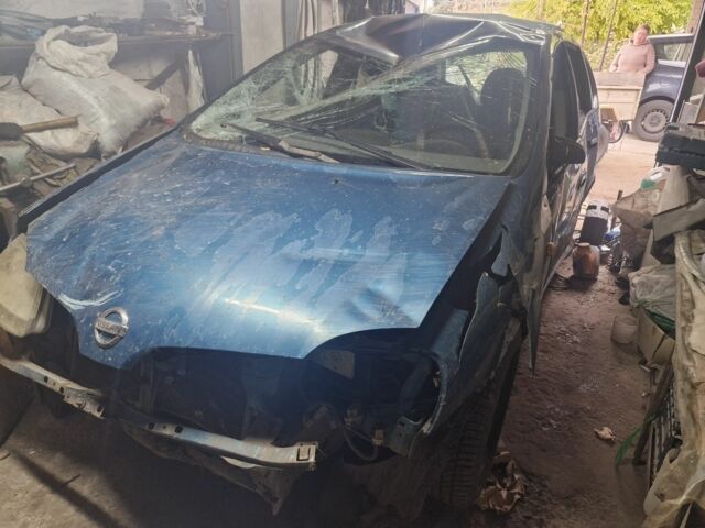 Зелений Ніссан Альмера Тіна, об'ємом двигуна 2 л та пробігом 101 тис. км за 1000 $, фото 5 на Automoto.ua