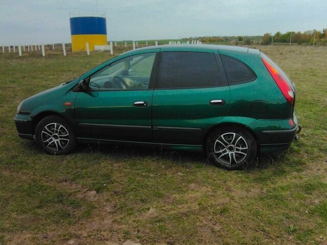 Зеленый Ниссан Альмера Тино, объемом двигателя 2.2 л и пробегом 350 тыс. км за 2100 $, фото 11 на Automoto.ua