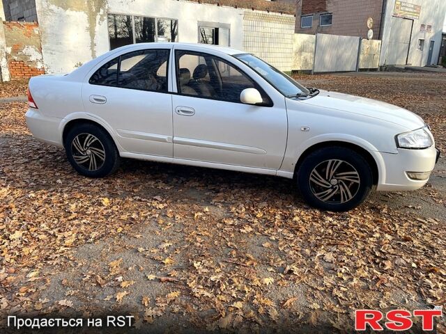 Белый Ниссан Альмера, объемом двигателя 1.6 л и пробегом 330 тыс. км за 3799 $, фото 1 на Automoto.ua