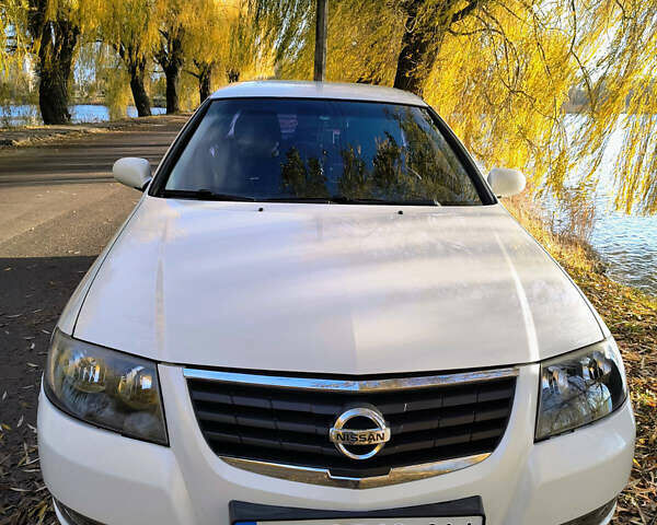 Белый Ниссан Альмера, объемом двигателя 1.6 л и пробегом 144 тыс. км за 6200 $, фото 1 на Automoto.ua