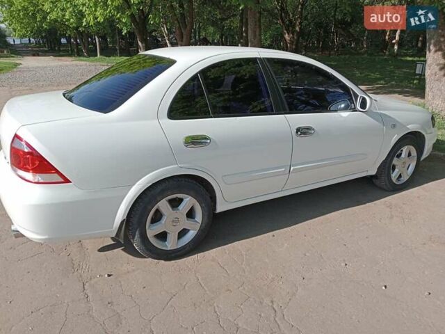 Белый Ниссан Альмера, объемом двигателя 1.6 л и пробегом 140 тыс. км за 6300 $, фото 3 на Automoto.ua