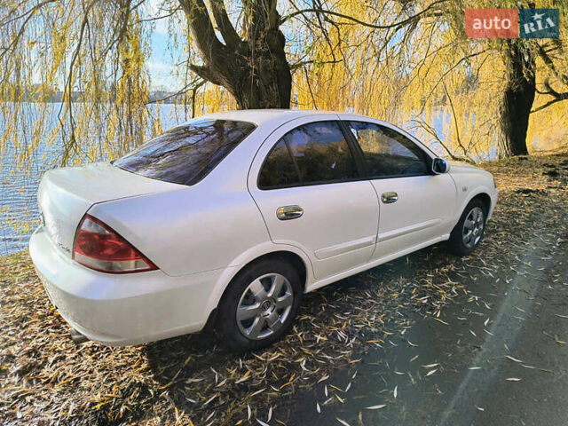 Белый Ниссан Альмера, объемом двигателя 1.6 л и пробегом 144 тыс. км за 6200 $, фото 6 на Automoto.ua