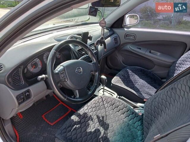 Белый Ниссан Альмера, объемом двигателя 1.6 л и пробегом 140 тыс. км за 6300 $, фото 6 на Automoto.ua