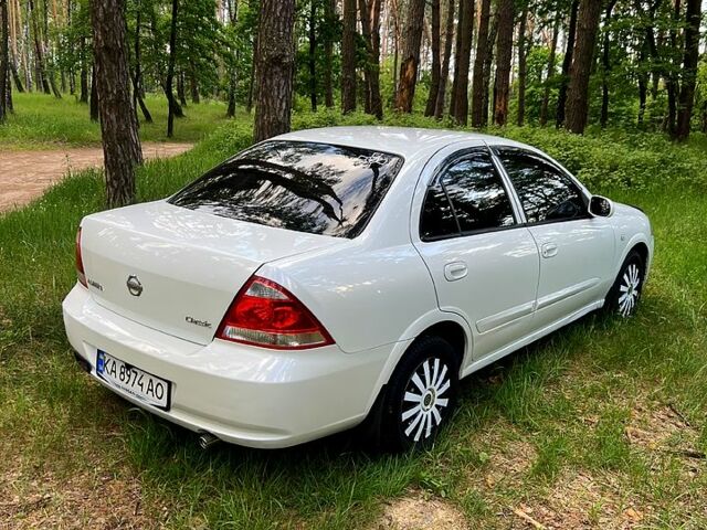 Белый Ниссан Альмера, объемом двигателя 1.6 л и пробегом 236 тыс. км за 5100 $, фото 5 на Automoto.ua