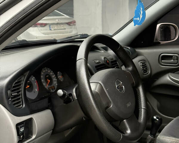 Белый Ниссан Альмера, объемом двигателя 1.6 л и пробегом 220 тыс. км за 4700 $, фото 18 на Automoto.ua