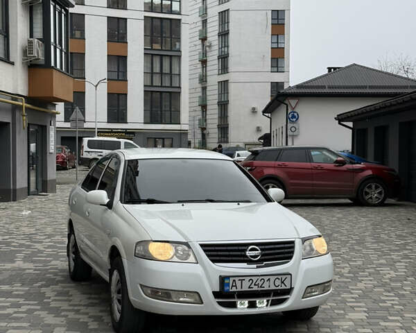 Белый Ниссан Альмера, объемом двигателя 1.6 л и пробегом 220 тыс. км за 4700 $, фото 5 на Automoto.ua