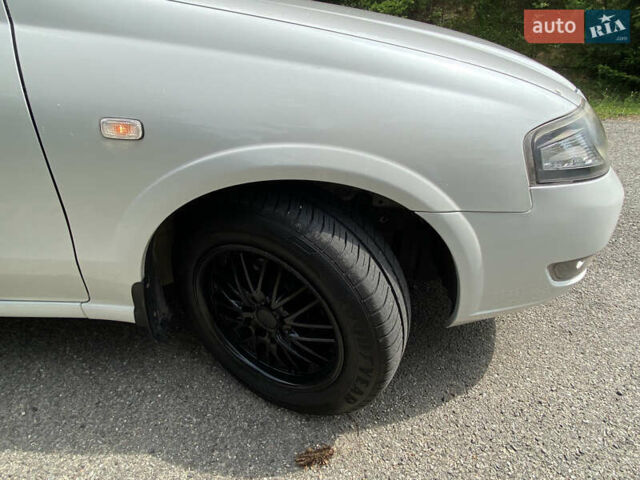 Белый Ниссан Альмера, объемом двигателя 1.6 л и пробегом 207 тыс. км за 5500 $, фото 8 на Automoto.ua