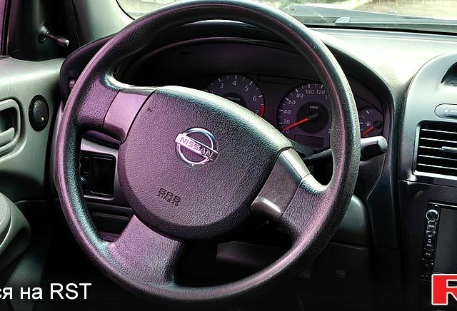 Белый Ниссан Альмера, объемом двигателя 1.6 л и пробегом 212 тыс. км за 4600 $, фото 8 на Automoto.ua