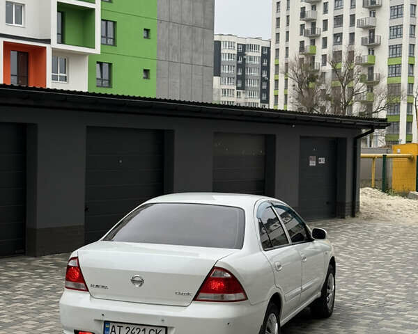 Белый Ниссан Альмера, объемом двигателя 1.6 л и пробегом 220 тыс. км за 4700 $, фото 13 на Automoto.ua