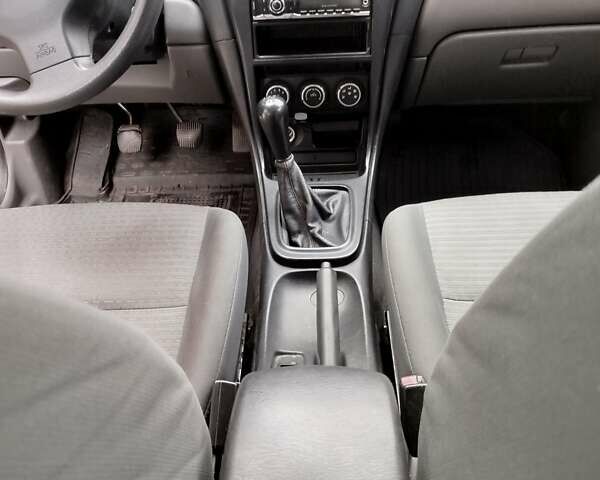 Белый Ниссан Альмера, объемом двигателя 1.6 л и пробегом 144 тыс. км за 5000 $, фото 6 на Automoto.ua