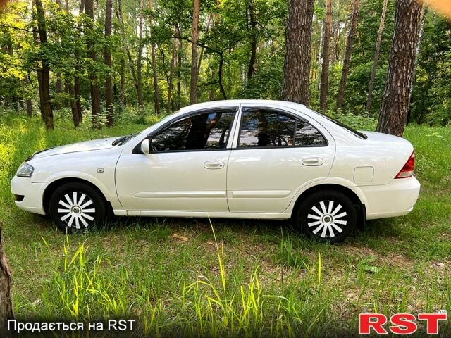 Белый Ниссан Альмера, объемом двигателя 1.6 л и пробегом 236 тыс. км за 5100 $, фото 6 на Automoto.ua