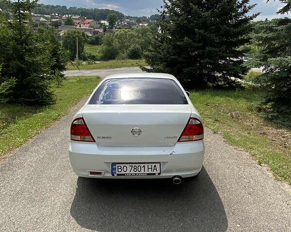 Белый Ниссан Альмера, объемом двигателя 1.6 л и пробегом 207 тыс. км за 5500 $, фото 3 на Automoto.ua