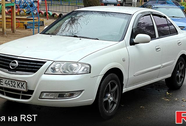 Белый Ниссан Альмера, объемом двигателя 1.6 л и пробегом 212 тыс. км за 4600 $, фото 1 на Automoto.ua