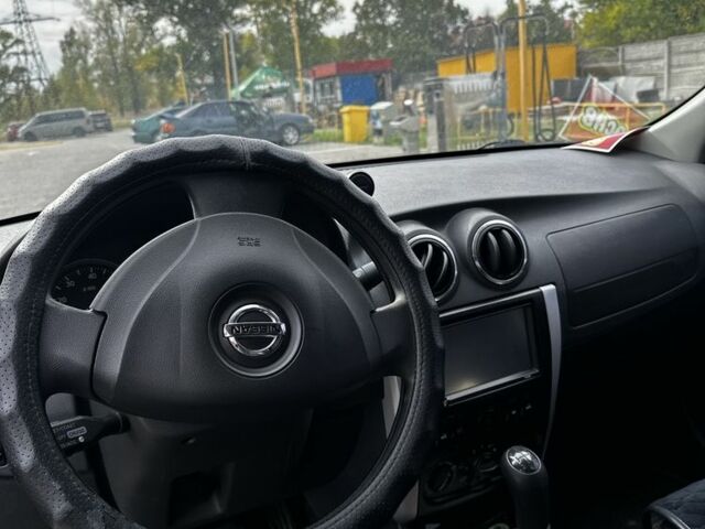 Белый Ниссан Альмера, объемом двигателя 1.6 л и пробегом 140 тыс. км за 4000 $, фото 7 на Automoto.ua