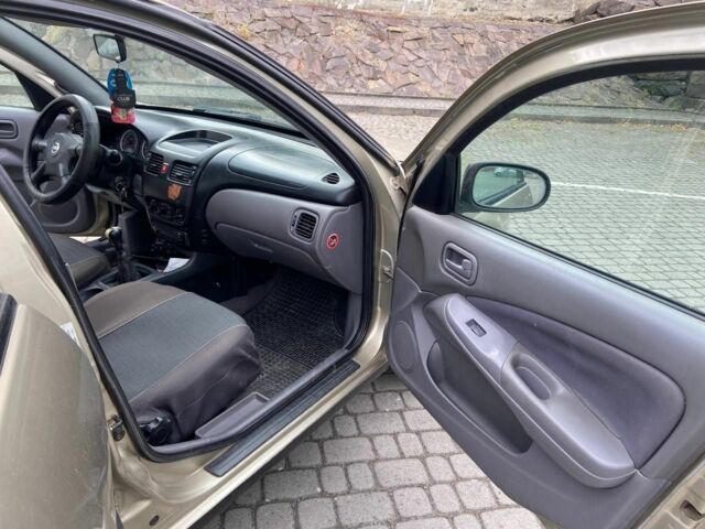 Бежевый Ниссан Альмера, объемом двигателя 1.5 л и пробегом 320 тыс. км за 2350 $, фото 3 на Automoto.ua