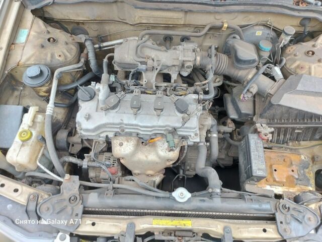 Бежевый Ниссан Альмера, объемом двигателя 1.5 л и пробегом 150 тыс. км за 2200 $, фото 2 на Automoto.ua