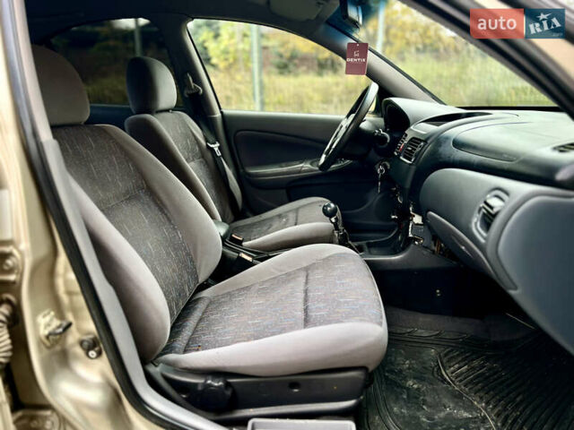 Бежевый Ниссан Альмера, объемом двигателя 1.77 л и пробегом 180 тыс. км за 2700 $, фото 17 на Automoto.ua